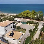 On The Sea Villa *
