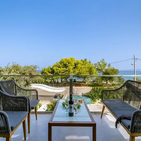 Villa On The Sea *