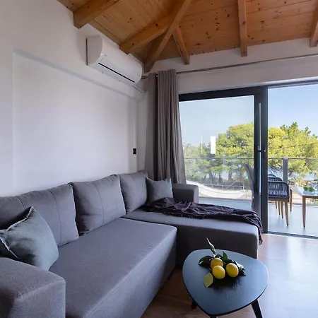 On The Sea Villa *